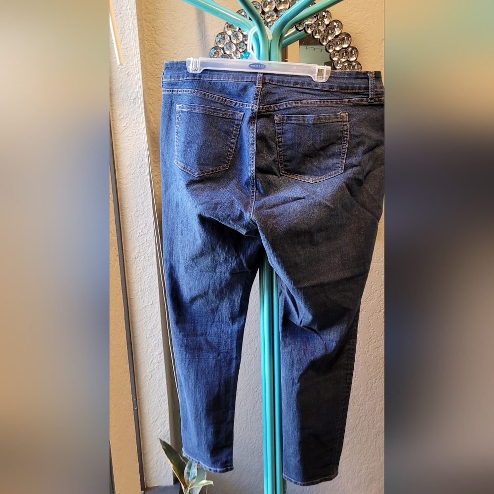 Torrid Jeans - Picture 2 of 4